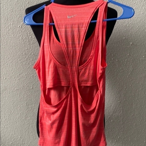 Red Nike tank, XS cutout back - Picture 5 of 6